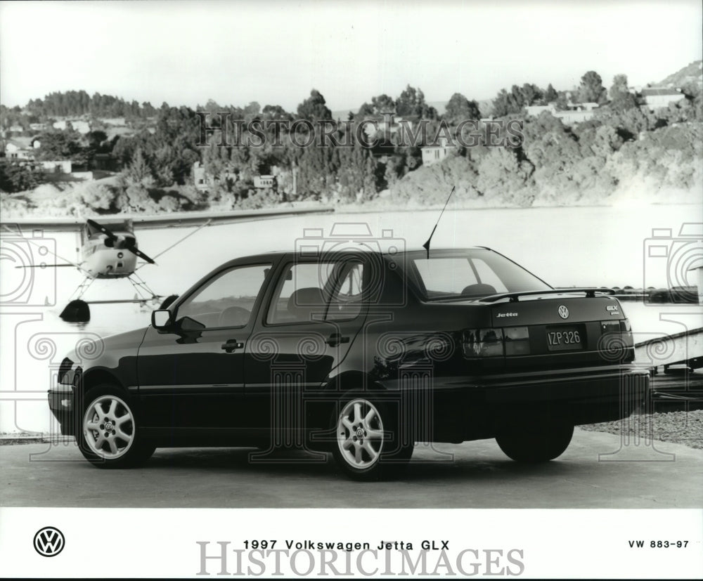 1997 Press Photo Volkswagen Jetta GLX Sedan- Historic Images