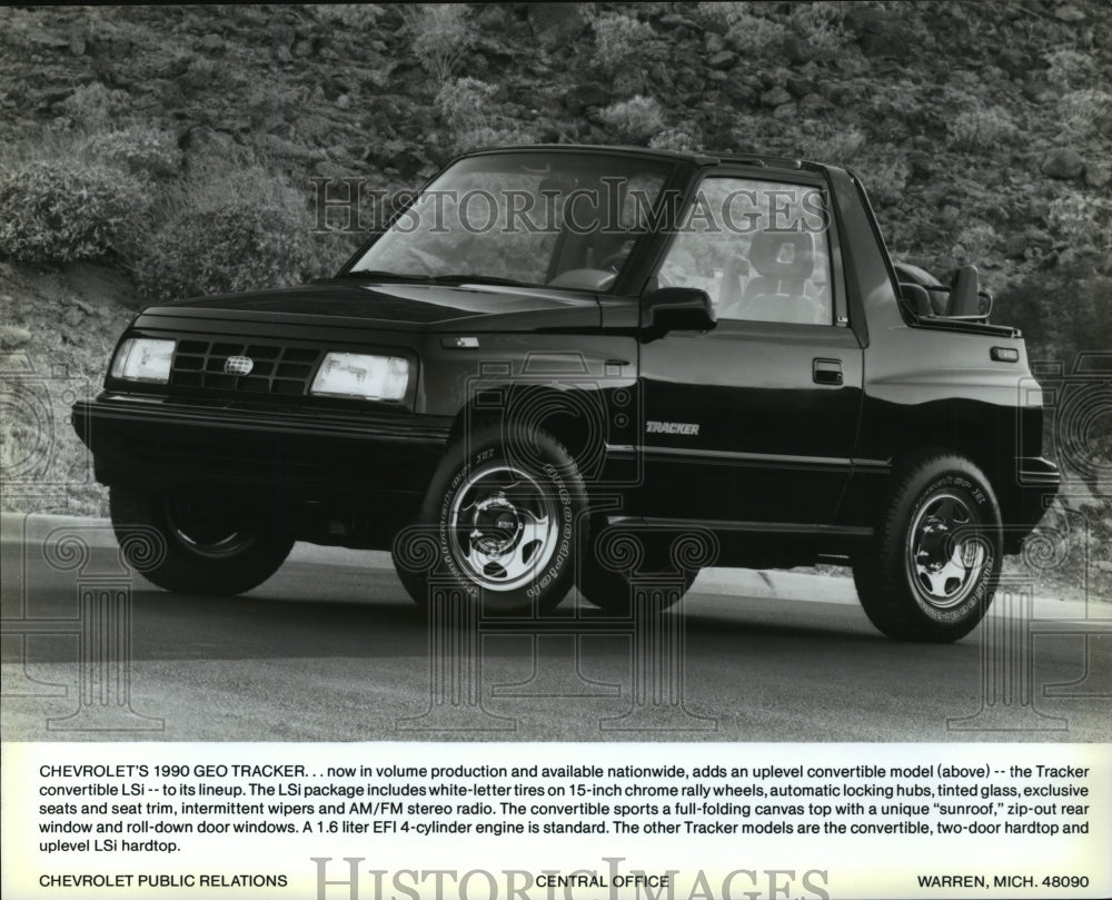 1990 Press Photo 1990 Model Chevrolet Geo Tracker Convertible LSi Automobile- Historic Images