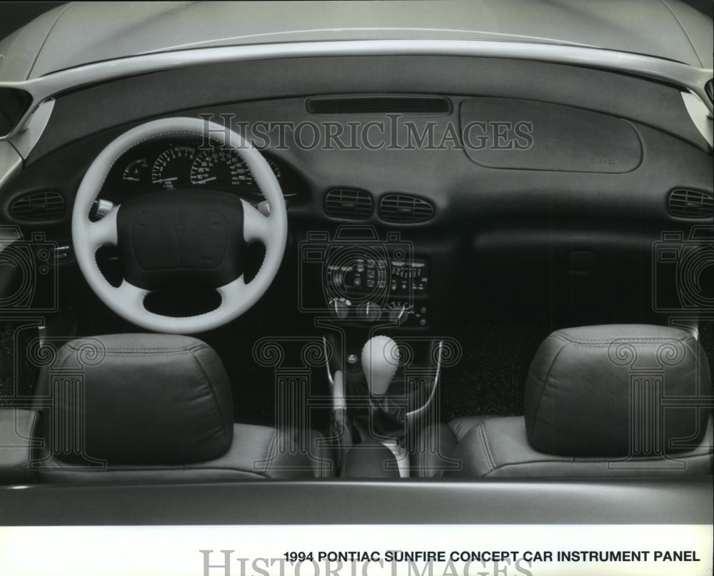 1994 Press Photo Pontiac Sunfire Concept Car Instrument Panel- Historic Images