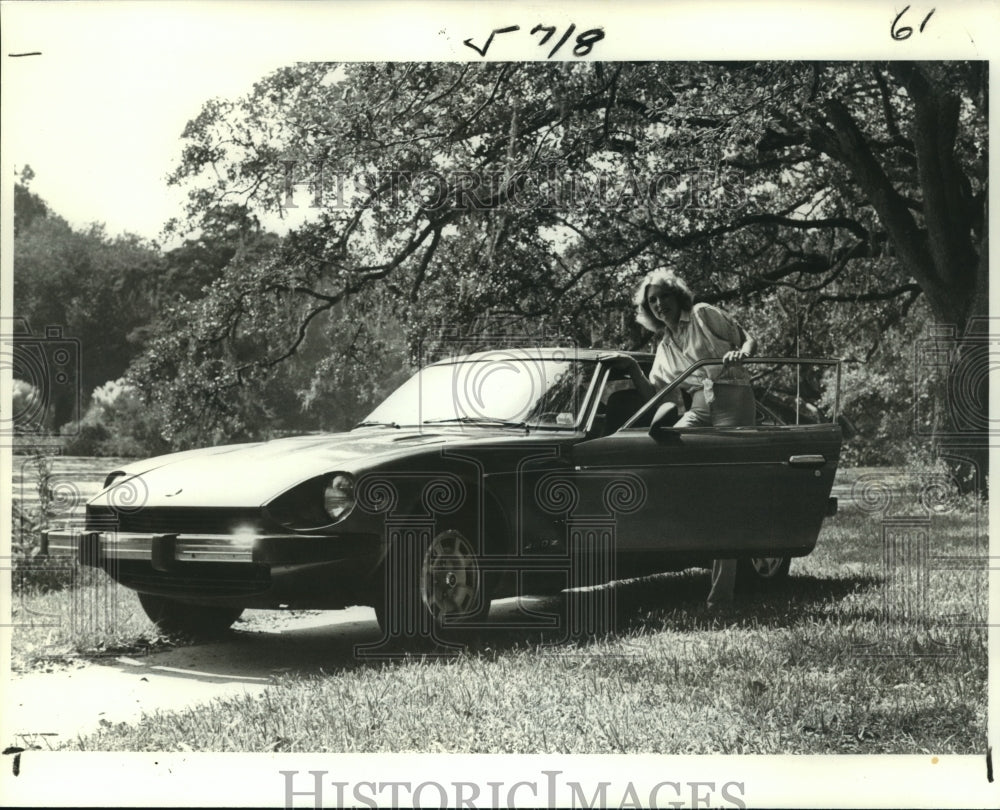 1979 Press Photo Automobiles-Lynn N. Longo with 1978 Datsun 280Z- Historic Images