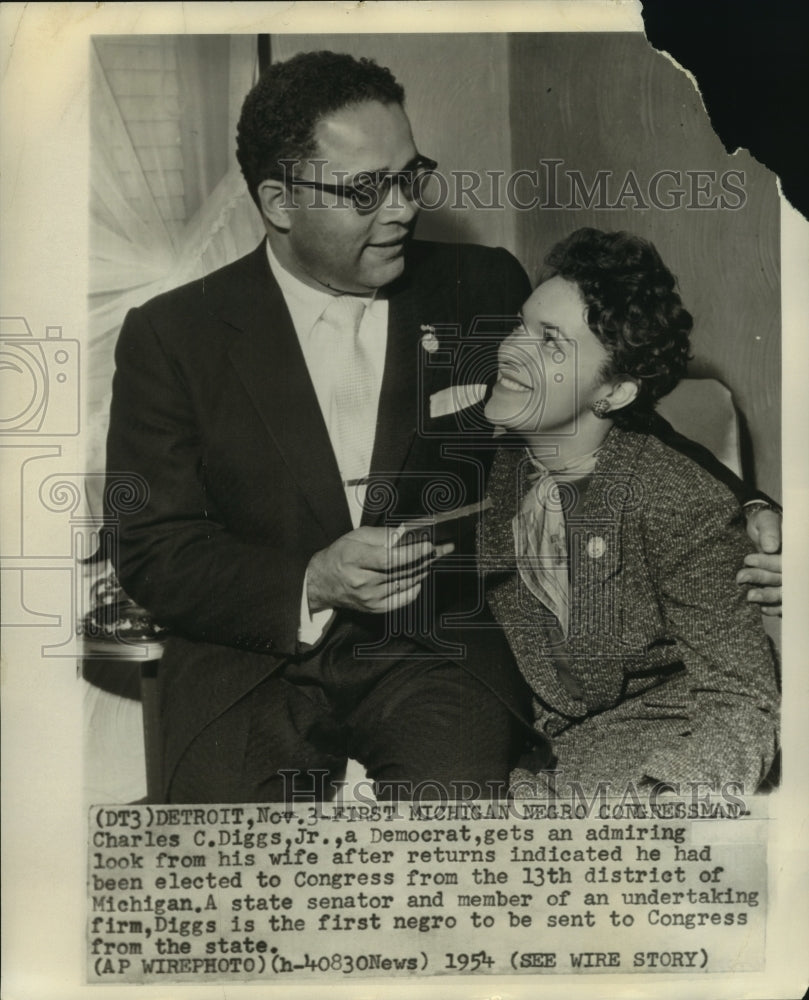 1954 Press Photo Charles C. Diggs, Junior, a Democrat, with Wife from Michigan