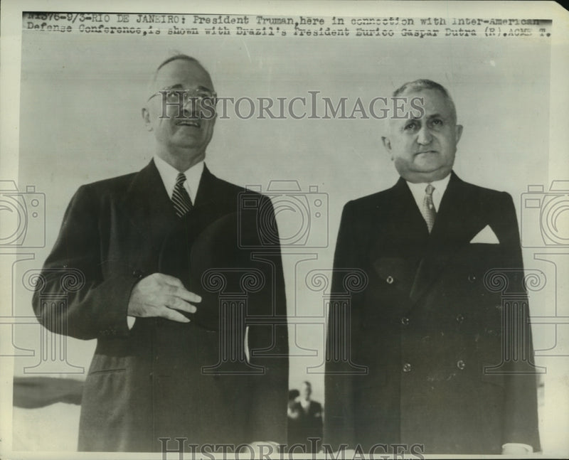 Load image into Gallery viewer, 1947 Press Photo President Truman with Brazil's President Dutra - not02236
