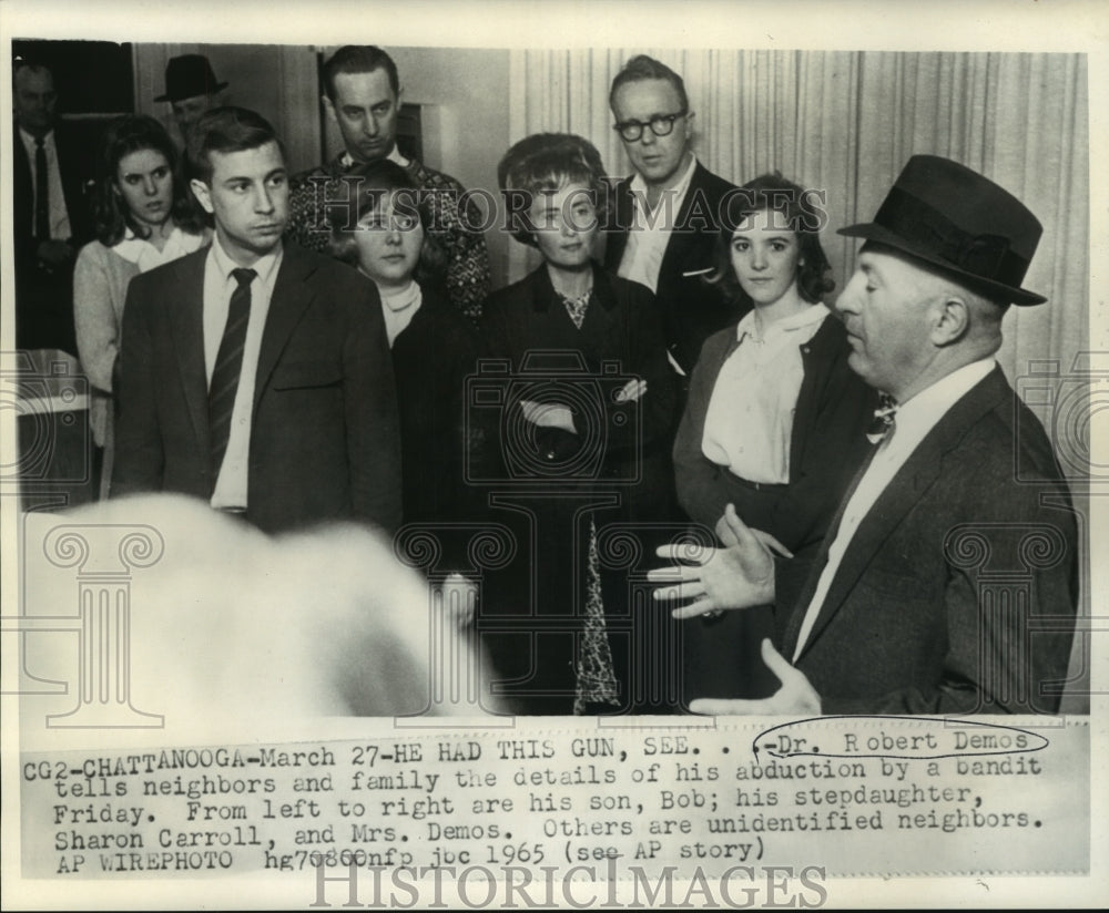 1965 Press Photo Dr. Robert Demos Talks of His Abduction to his Family &amp; Friends- Historic Images