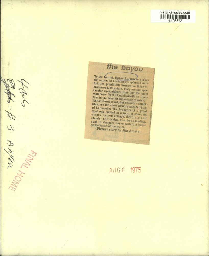 1975 Press Photo An empty raised cottage, desolate on the Bayou Lafourche