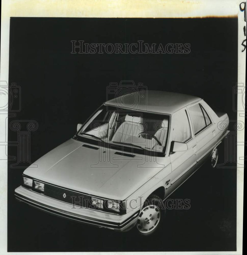Load image into Gallery viewer, 1983 Press Photo An American-made Renault Alliance Limited - not04323
