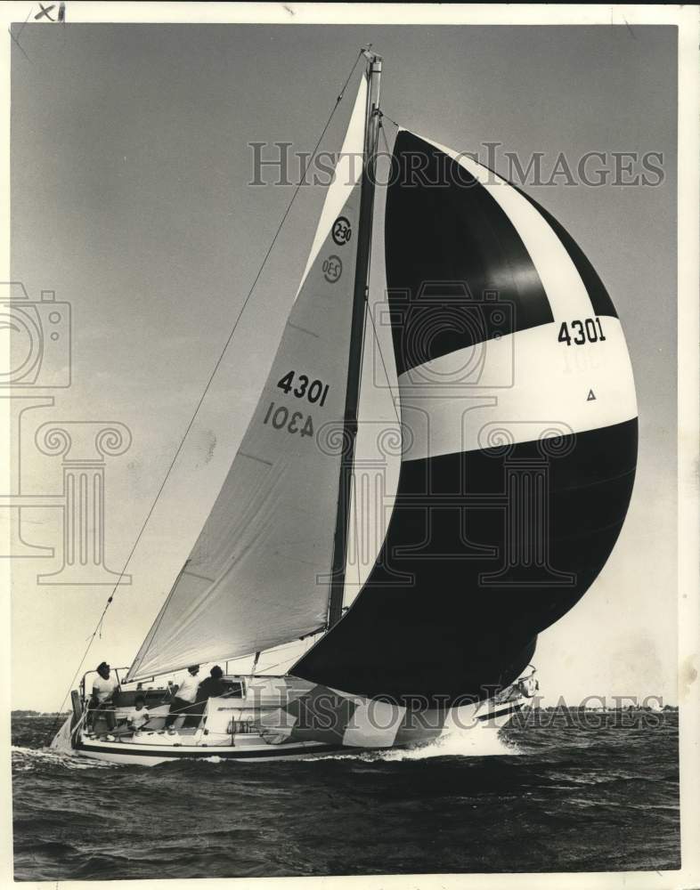 1972 Press Photo Jean Heid&#39;s 30-foot sailboat, Avanti, to compete in race
- Historic Images