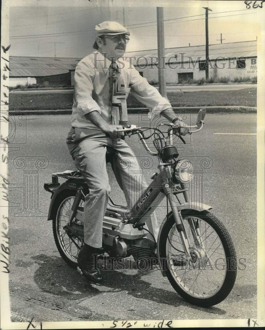 1977 Press Photo Motorbike enjoyed by States-Item staffer Lanny Thomas- Historic Images