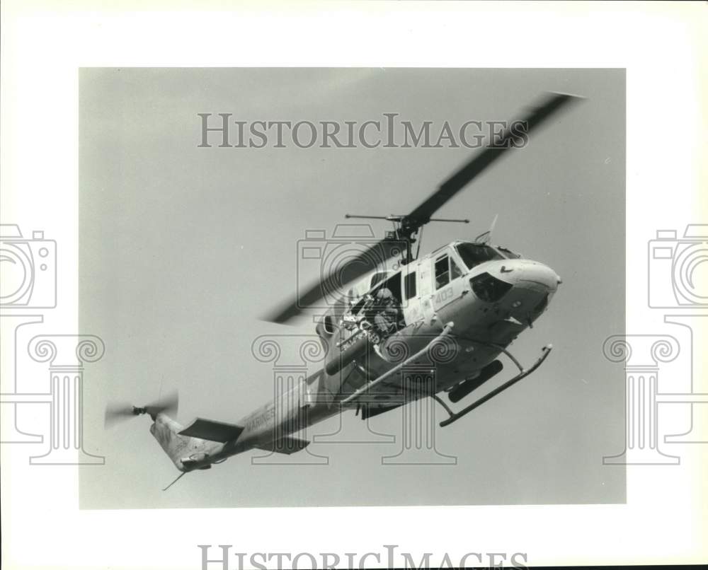 1993 Press Photo Marine helicopter visits Vic Pitre Elementary School