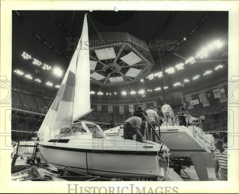 Load image into Gallery viewer, 1990 Press Photo Sailboats are displayed at the boat show at the Superdome
