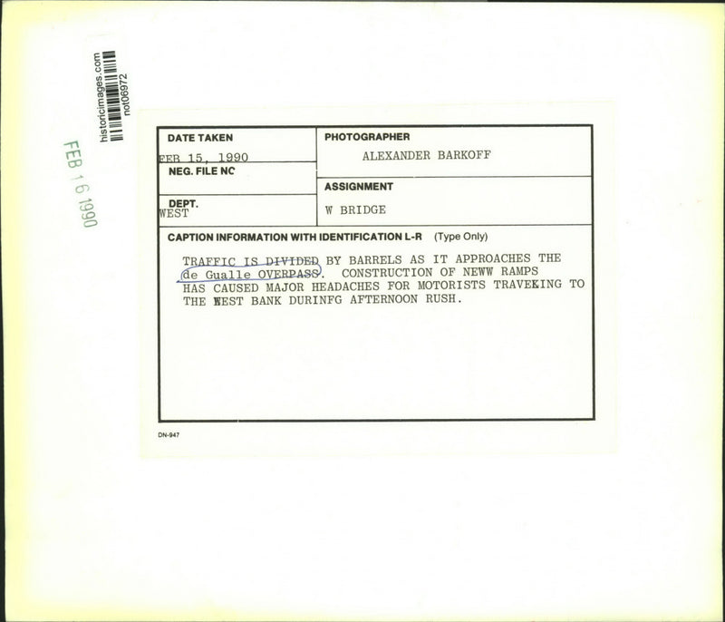 Load image into Gallery viewer, 1990 Press Photo Traffic build-up at the De Gualle Overpass Construction site
