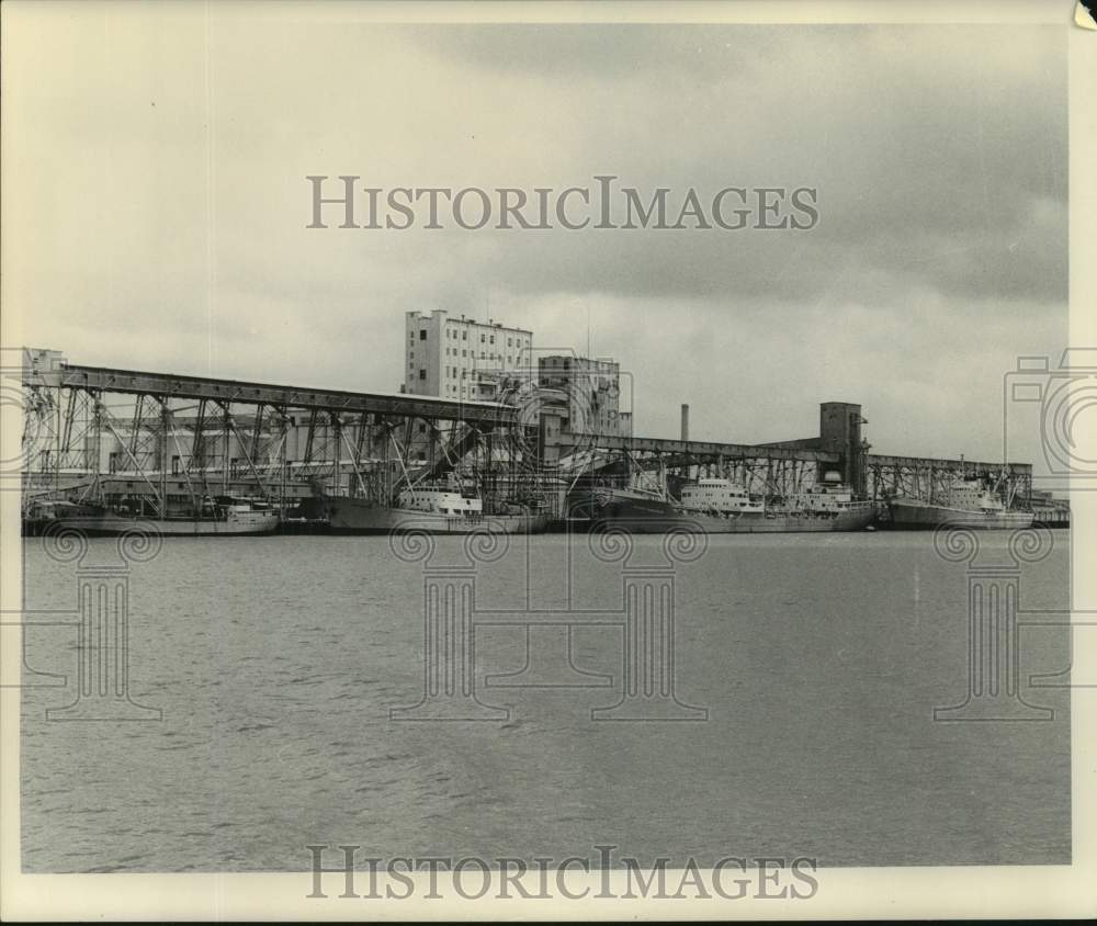 1964 Press Photo Port of New Orleans Public Grain Elevator - not07118- Historic Images