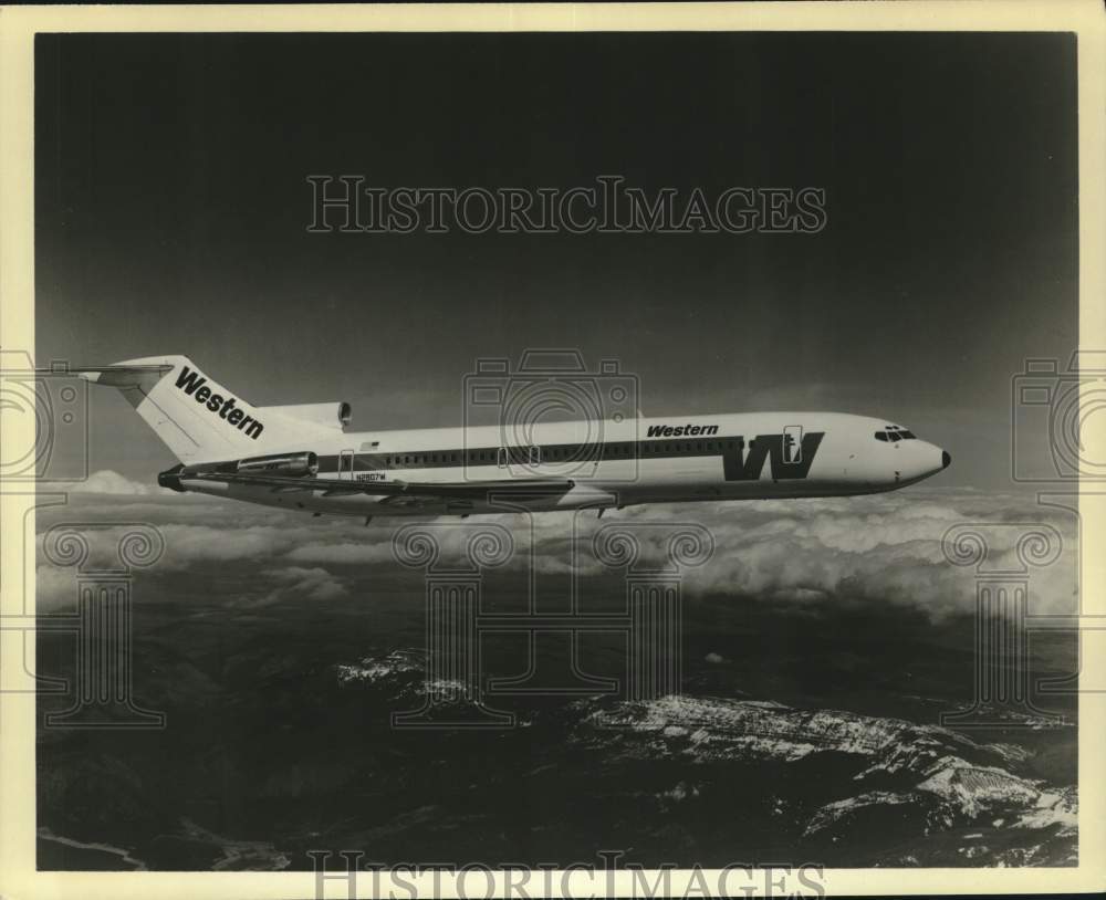 1974 Press Photo Boeing 727 plane of the Western Airlines - not07405