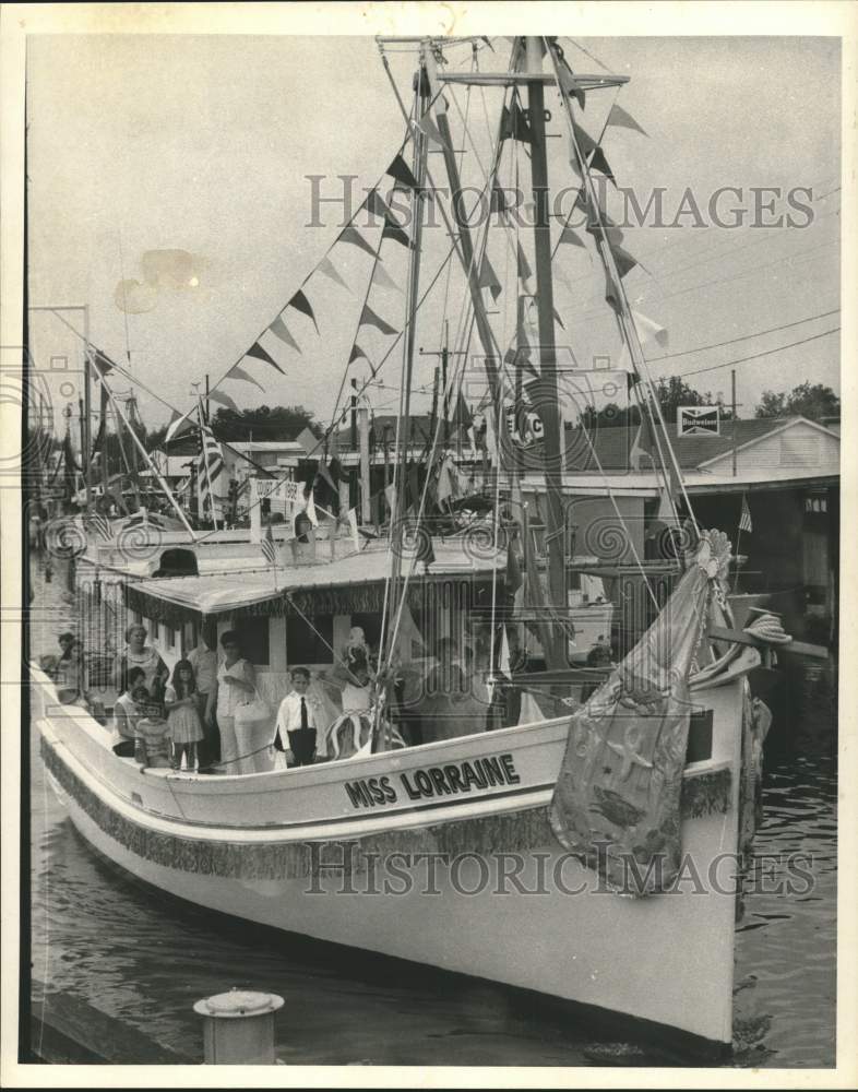 Load image into Gallery viewer, 1969 Press Photo Guests aboard Miss Lorraine boat during Yscloskey Blessing
