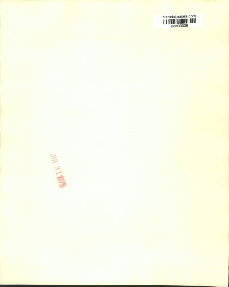 1975 Press Photo A. Reginald Eaves at Atlanta news conference with camerman