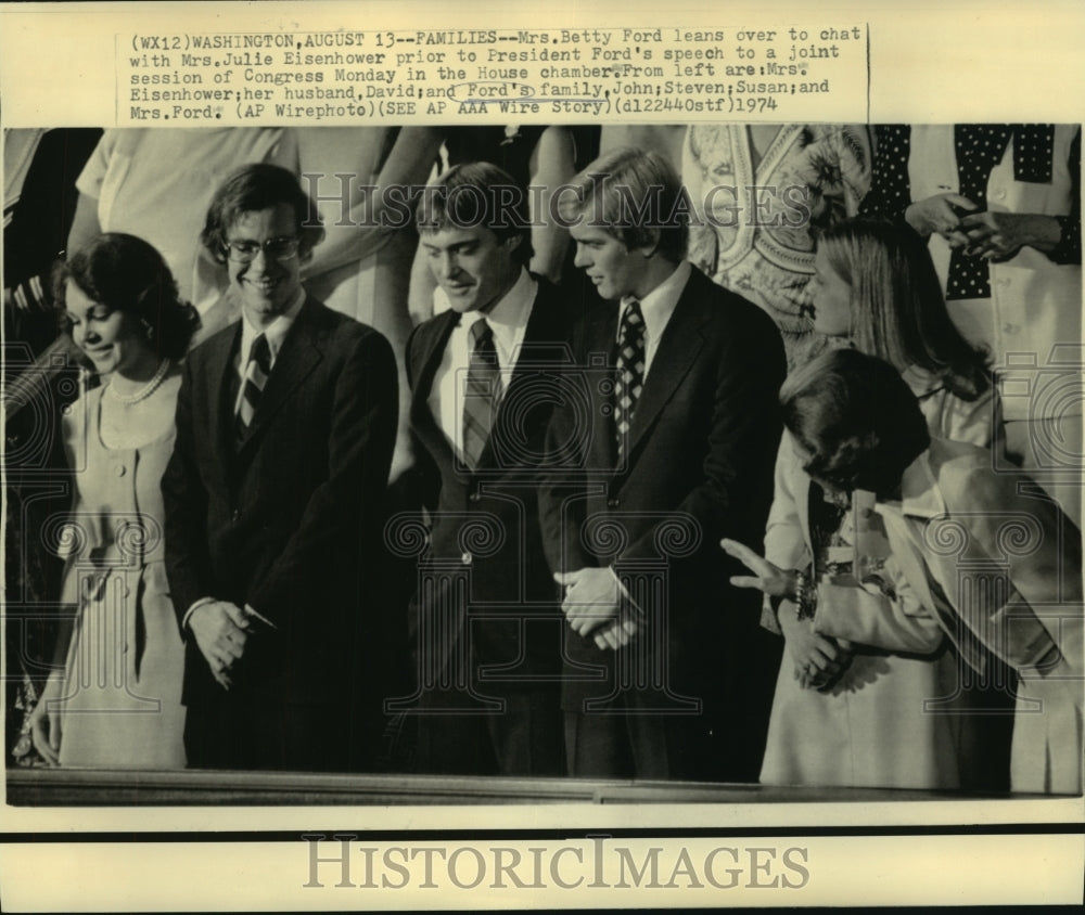 1974 Press Photo The Eisenhowers &amp; The Fords prior to President Ford&#39;s speech