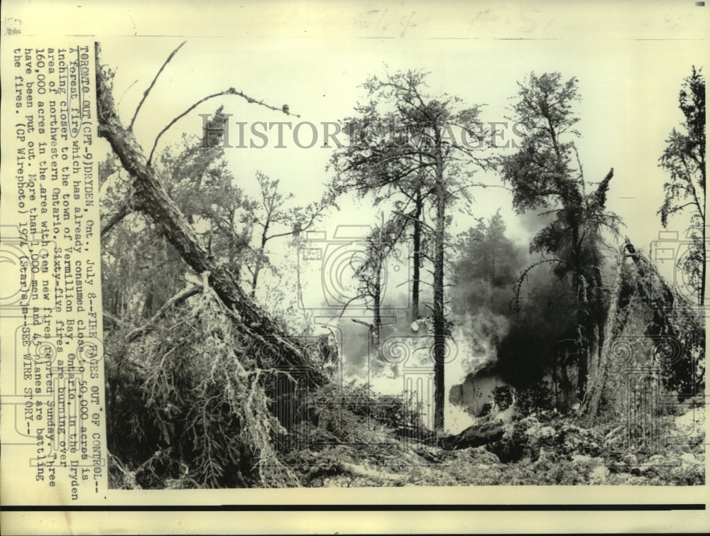 1974 Press Photo Forest fire near Vermillion Bay, Ontario - now00995