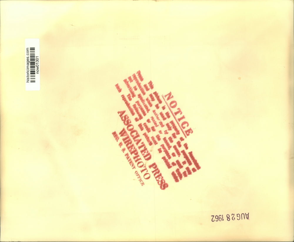 1962 Press Photo Mrs. Finkbine talks with newsmen at Cincinnati Airport