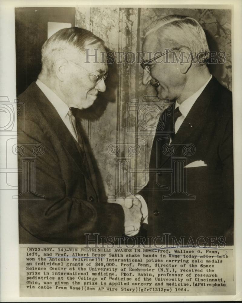 Load image into Gallery viewer, 1964 Press Photo Professors Fenn &amp; Sabin, winners of Antonio Feltrinelli Intl.

