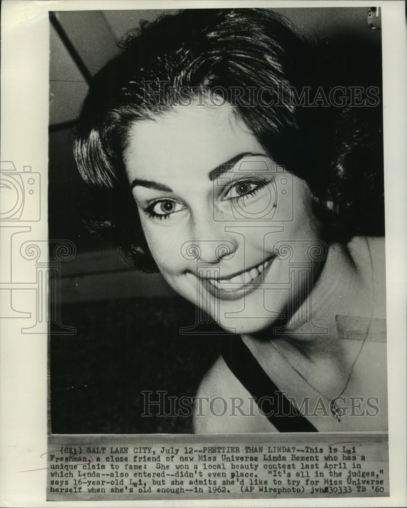 Load image into Gallery viewer, 1960 Press Photo Lei Freshman, 16-year-old beauty contest winner. - now01866
