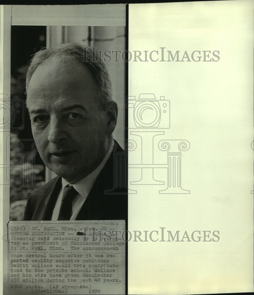 1968 Press Photo Arthur Fleming, President of Macalester College, resigning