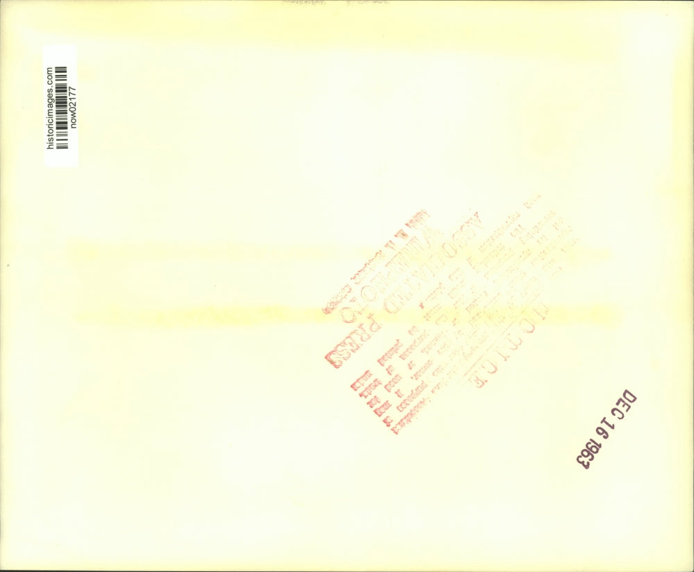 1963 Press Photo Actress Sue Lyon & fiancee Hampton Fancher, III at Los Angeles