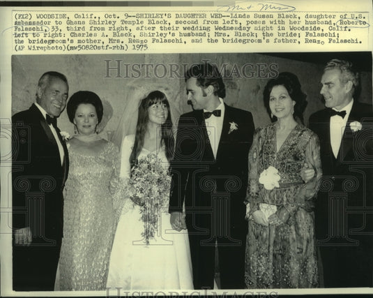 1975 Press Photo Mr. & Mrs. Roberto Falaschi shown with parents after wedding