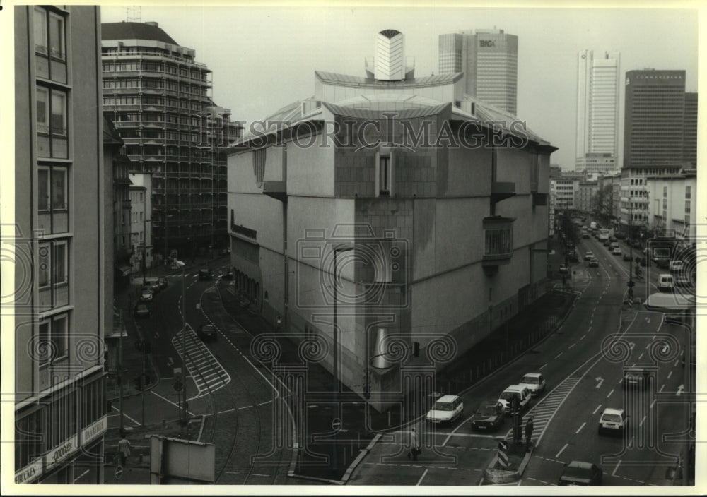 1992 Press Photo Frankfurt, Germany's Museum of Modern Art on Berliner Strasse