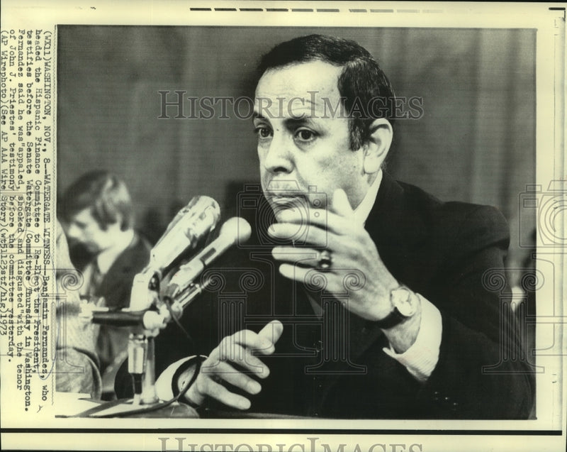 Load image into Gallery viewer, 1973 Press Photo Benjamin Fernandez testified at Senate Watergate Committee
