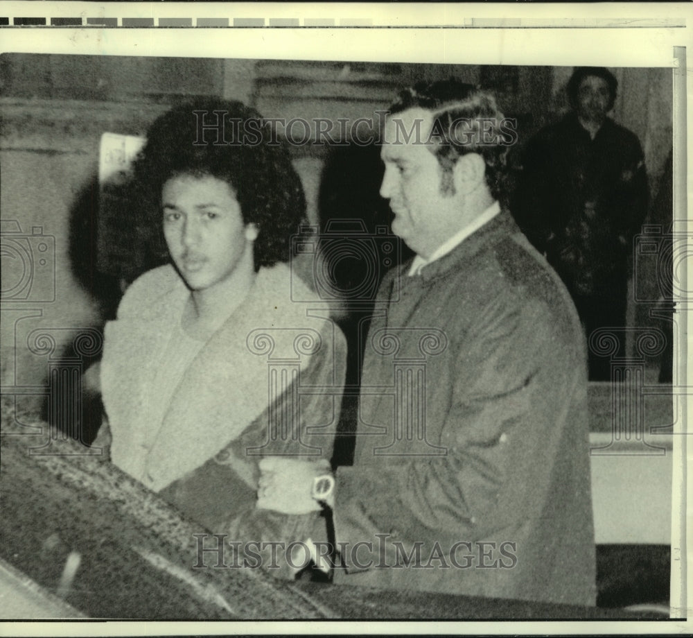 1974 Press Photo Norberto Fernandez, age 17, arrested for a NY kidnapping.