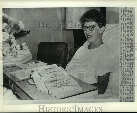 1963 Press Photo Mrs. Andrew Fischer, mother of quints, with letters & telegrans