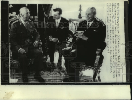 1968 Press Photo Spain's Gen. Franco & Germany's Kiesinger laugh at El Pardo.