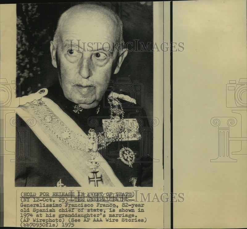 Load image into Gallery viewer, 1974 Press Photo Gen. Francisco Franco, shown in 1974 at granddaughter's wedding
