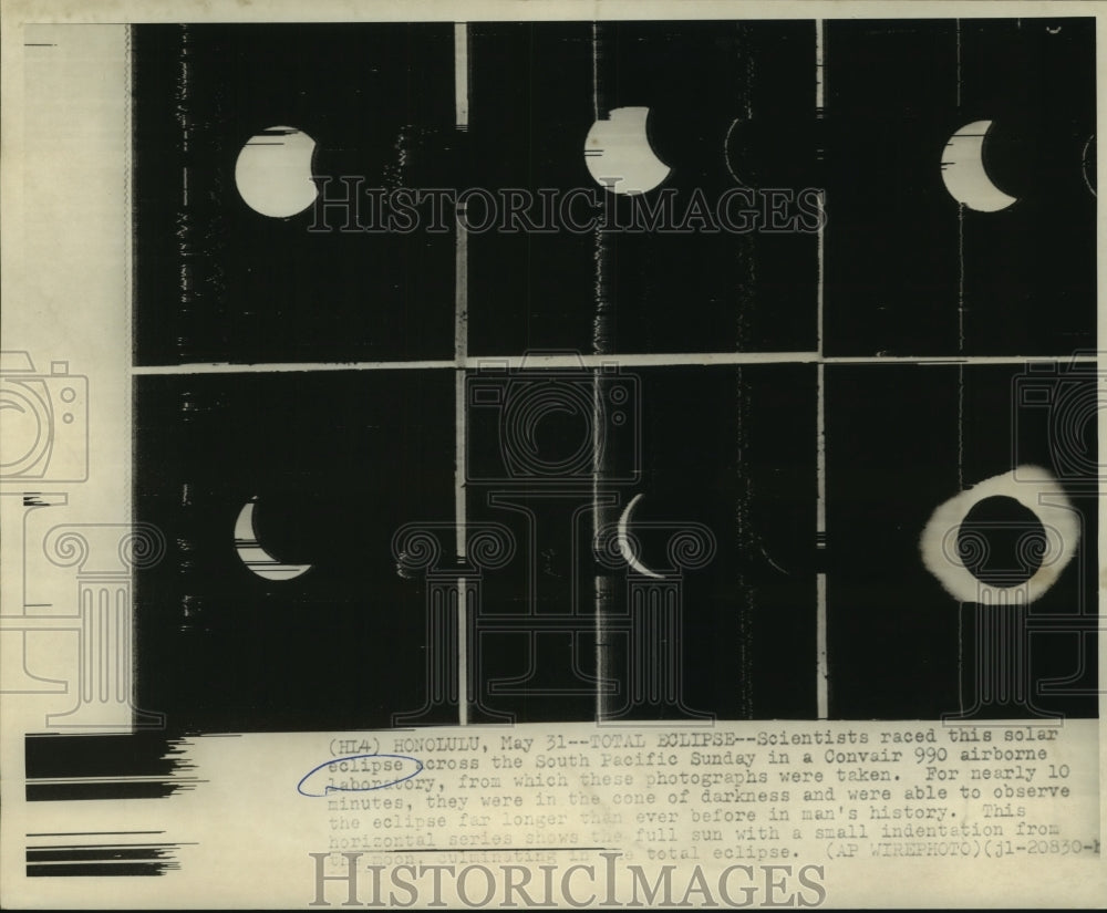 1965 Press Photo Scientist made these photos aboard a Convair 990 airborne lab.