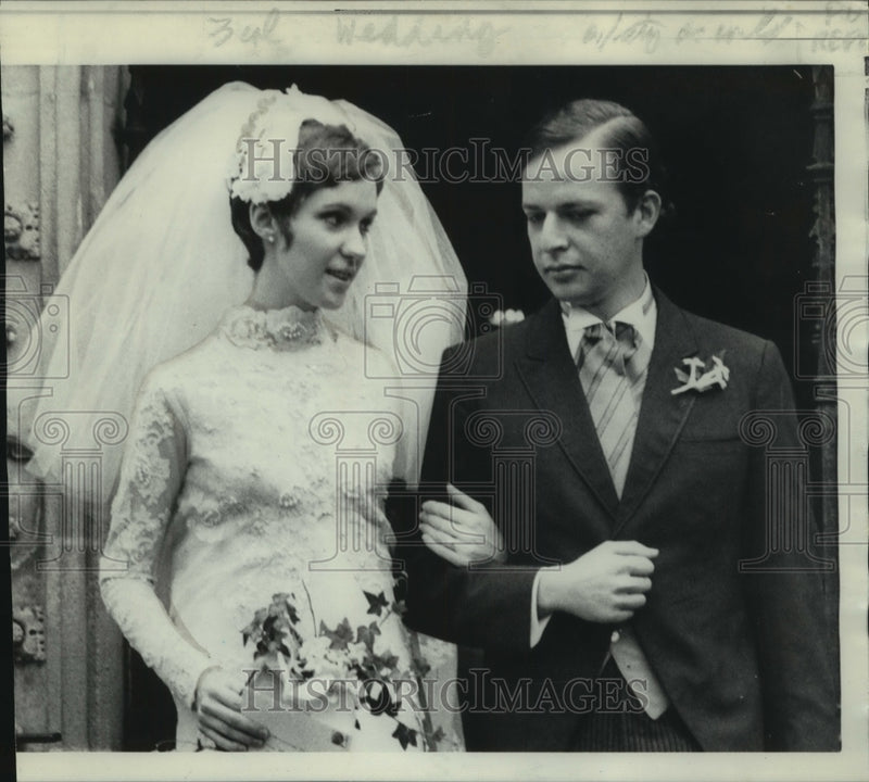Load image into Gallery viewer, 1968 Press Photo Mr. and Mrs. Fernando Echavarria - now02847
