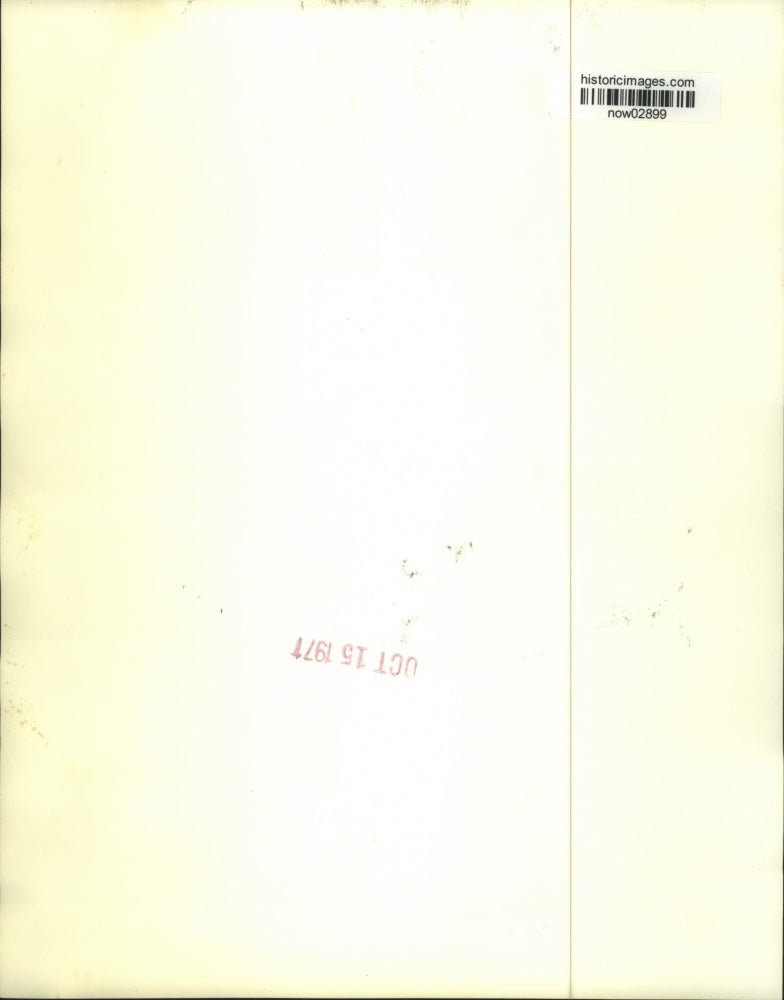 1971 Press Photo Herschel Friday, Jr., walks to his Little Rock office