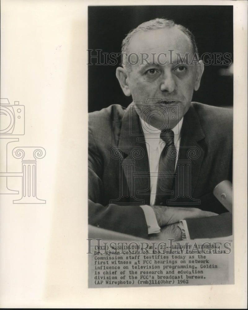 1962 Press Photo Dr. Hyman Goldin testifies at FCC hearings in Washington.