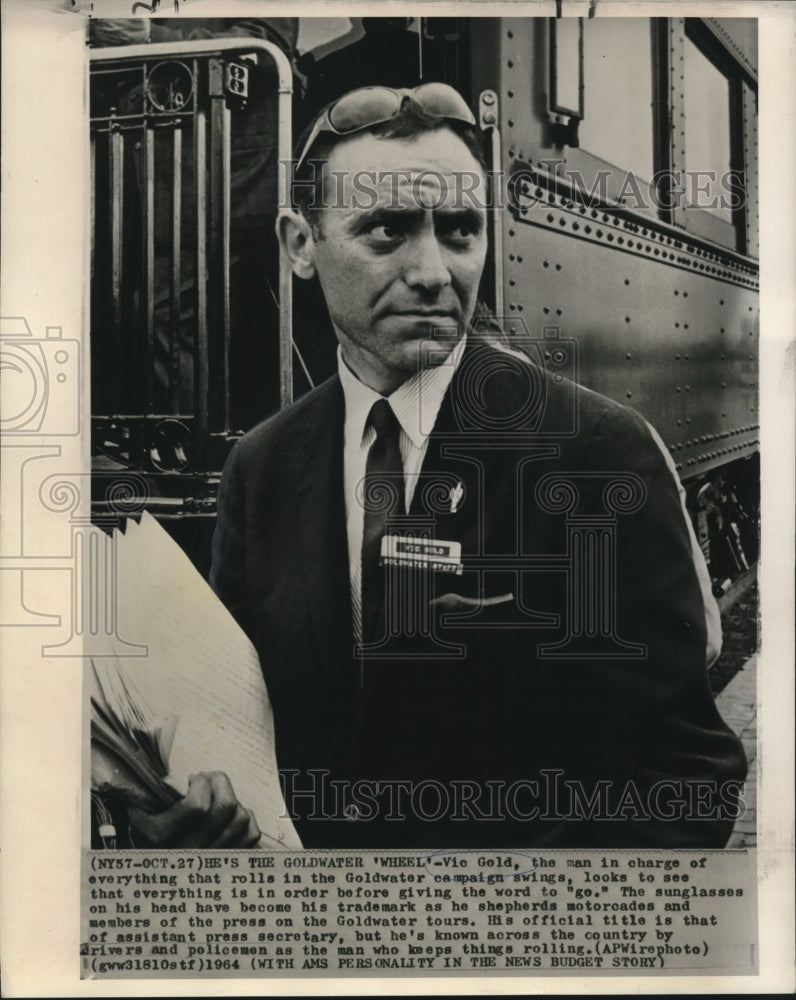 Load image into Gallery viewer, 1964 Press Photo Vic Gold, Assistant Press Secretary in Goldwater campaign
