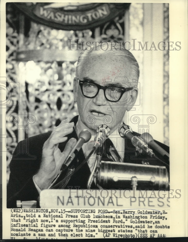 1975 Press Photo Senator Barry Goldwater at National Press Club luncheon