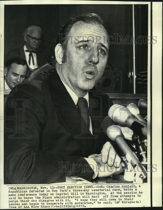 1970 Press Photo Senator Charles Goodell at press conference on Capitol Hill