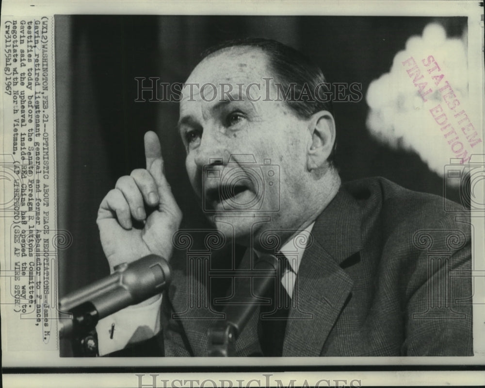 1967 Press Photo Former Ambassador James Gavin speaks at Senate Foreign hearing