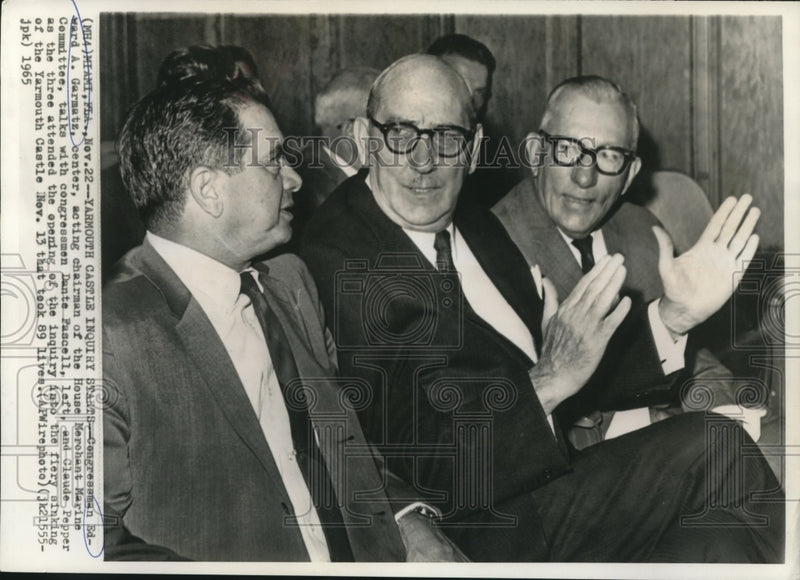 Load image into Gallery viewer, 1965 Press Photo Congressman Edward Garmatz &amp; others at Yarmouth Castle inquiry
