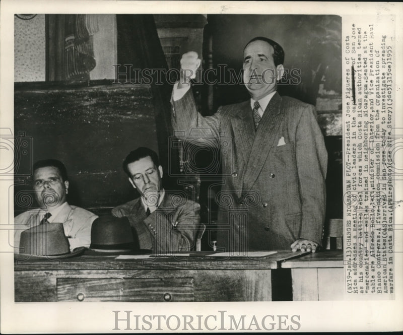 Load image into Gallery viewer, 1955 Press Photo President Jose Figueres of Costa Rica with San Jose civic men
