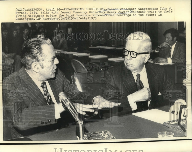 Load image into Gallery viewer, 1973 Press Photo John Byrnes &amp; Henry Fowler at Joint Economic hearings
