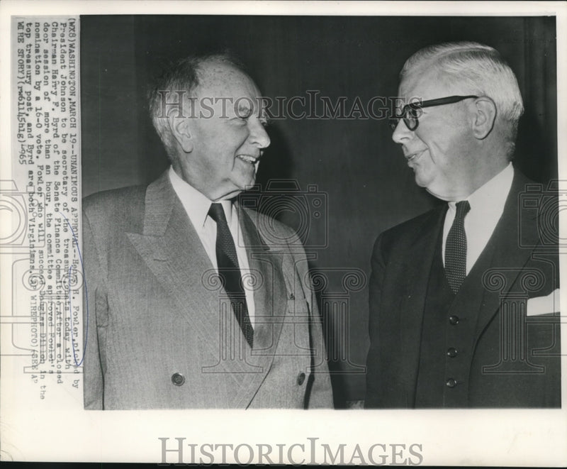 Load image into Gallery viewer, 1965 Press Photo Henry Fowler &amp; Harry Byrd shown at the White House - now03764
