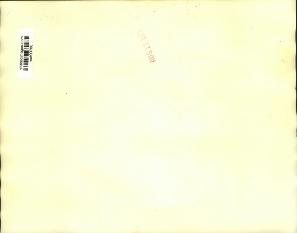 1971 Press Photo Dr. Daniel Ellsberg & wife with reporters in Los Angeles