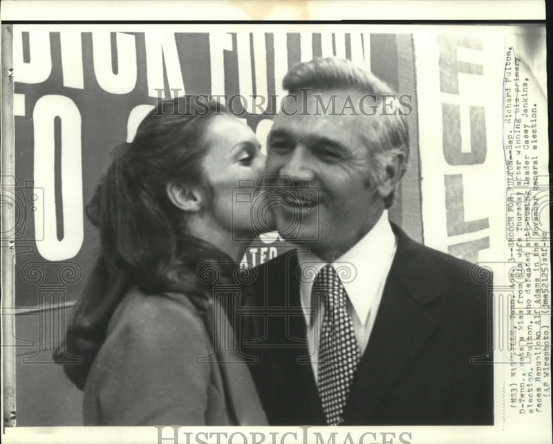 Load image into Gallery viewer, 1972 Press Photo Rep. Richard Fulton gets kiss for his wife after primary win
