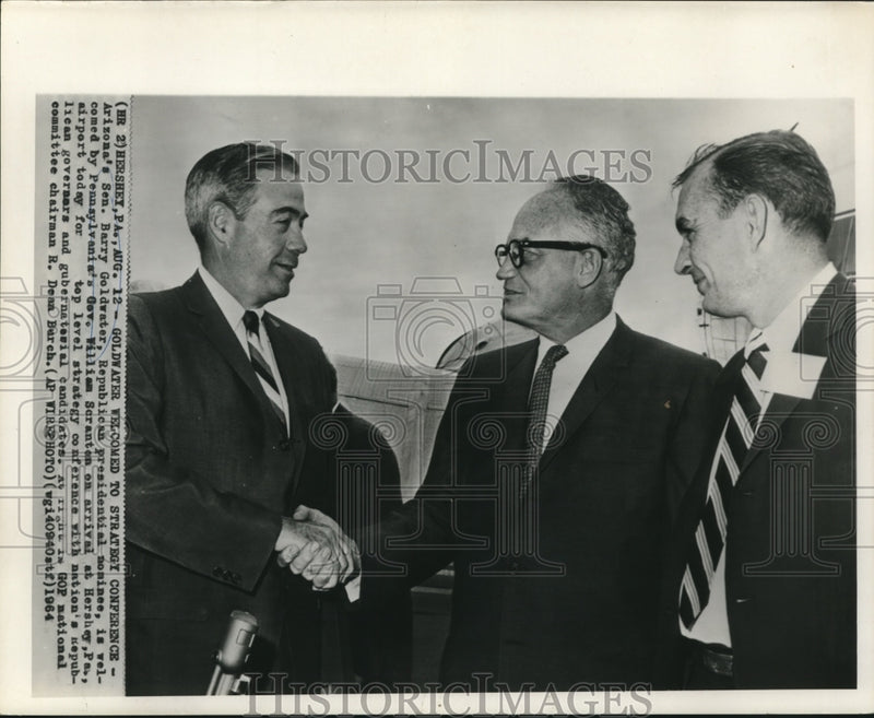 Load image into Gallery viewer, 1964 Press Photo Senator Barry Goldwater welcomed to strategy conference in PA

