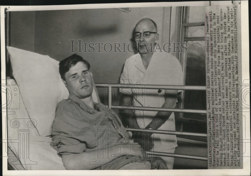 Load image into Gallery viewer, Press Photo Soviet seaman Evgenij Ivanevich Gneushey, recocering in Alaska
