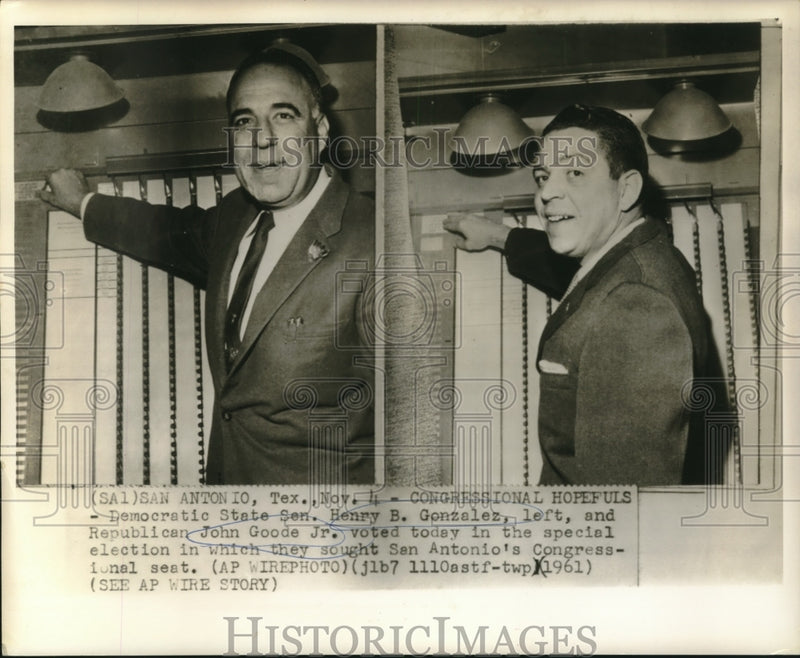 Load image into Gallery viewer, 1961 Press Photo Congressional hopefuls Gonzalez &amp; Goode vote in Texas election
