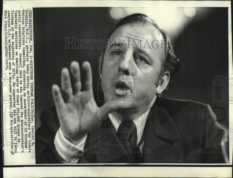 Load image into Gallery viewer, 1970 Press Photo Sen. Charles Goodell at Senate Foreign Relations Committee
